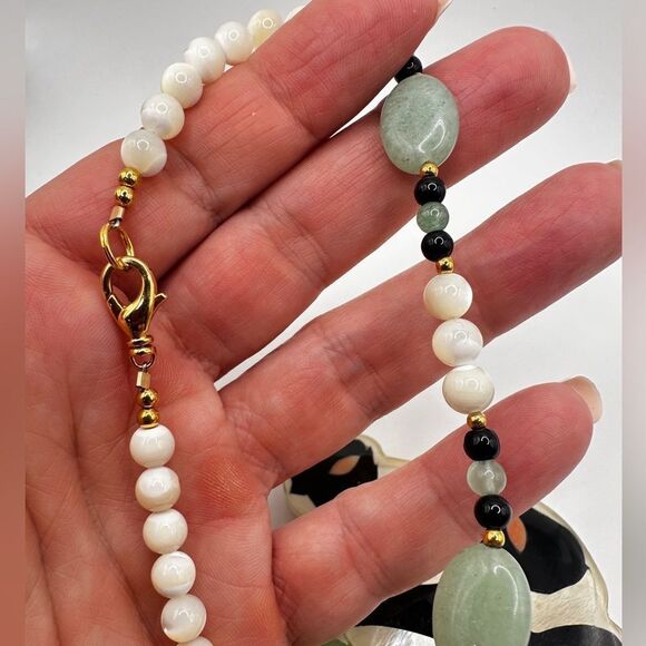 RARE Vintage 16" Lee Sands Panda with Mother of Pearl, Onyx/Jadeite necklace! - Picture 2 of 15